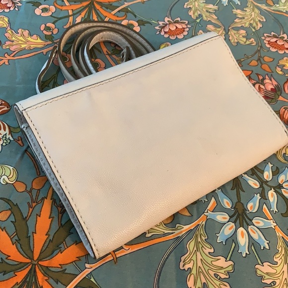 Michael Kors Clutch - Picture 5 of 10